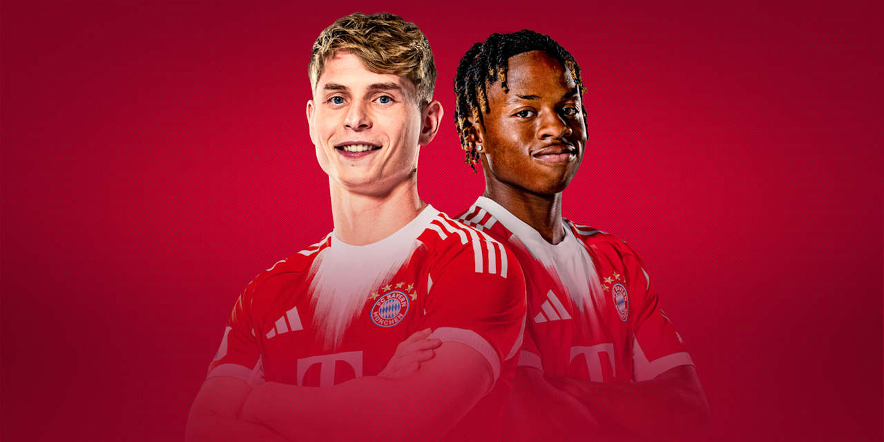 Frank Egwuatu vom FC Bayern im Duell um den Ball im Spiel gegen 1860 München.