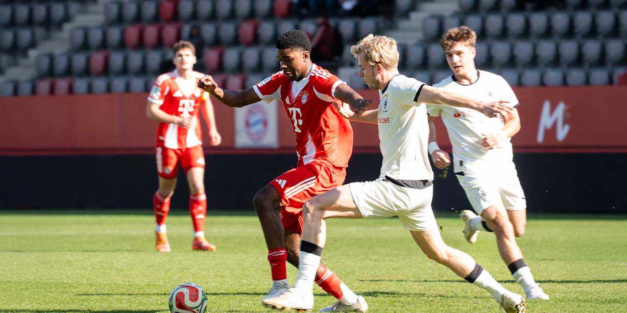 Die U19 des FC Bayern spielte Remis gegen Borussia Mönchengladbach.