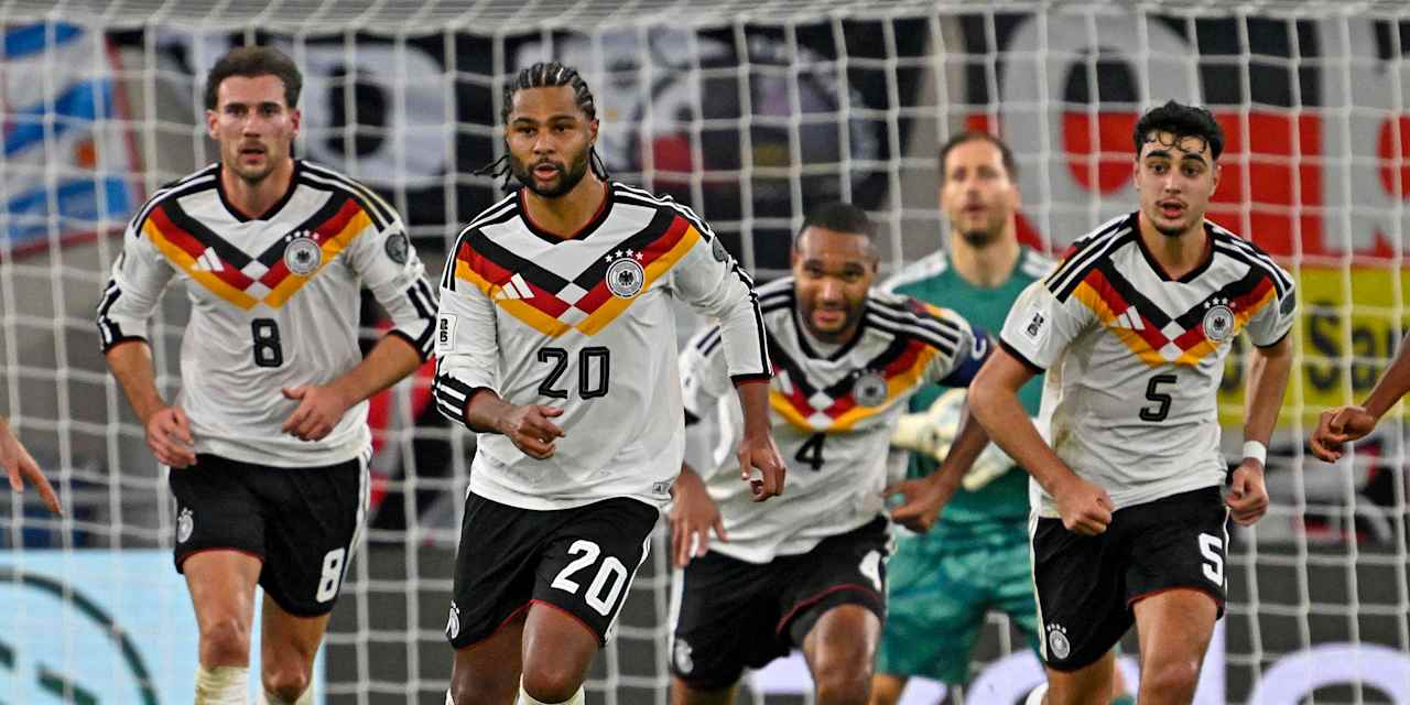 Leon Goretzka, Serge Gnabry, Jonathan Tah und Aleksandar Pavlovic in einem Spiel der deutschen Nationalmannschaft