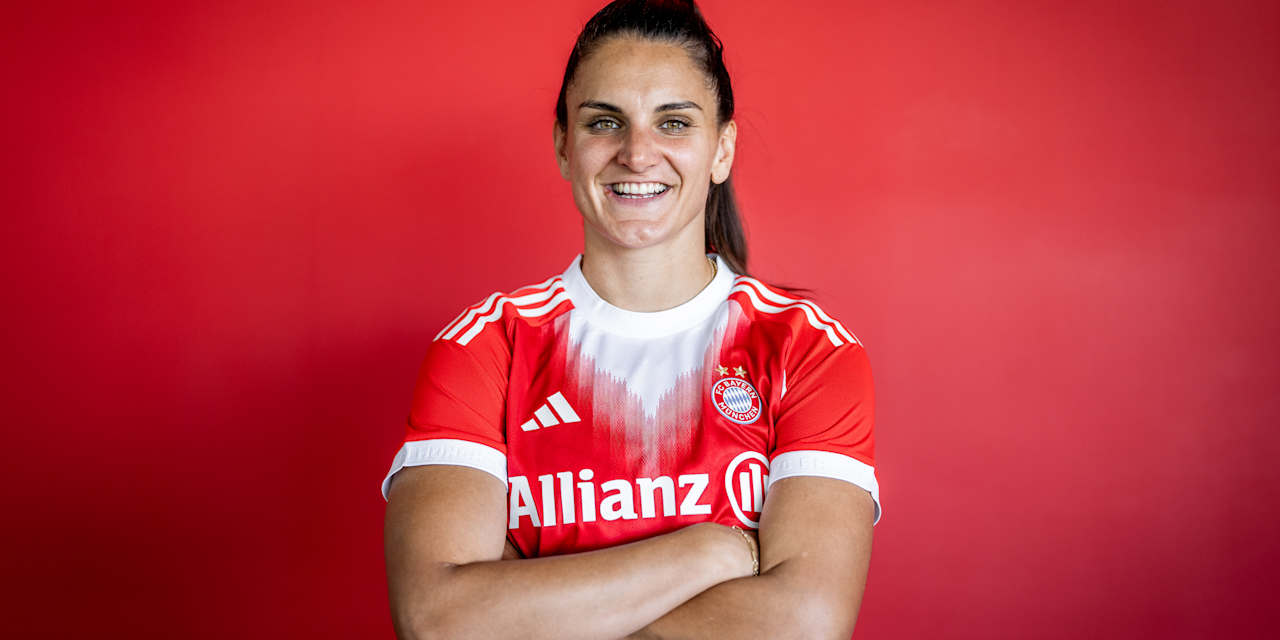 Jovana Damnjanović lächelt in die Kamera.