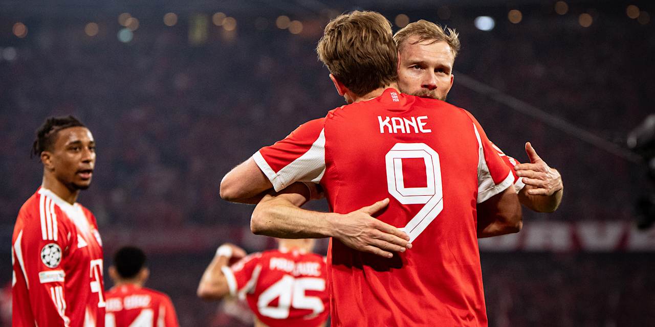 Konrad Laimer umarmt Harry Kane nach dem 2:2 im Champions League-Viertelfinale zwischen dem FC Bayern und Real Madrid