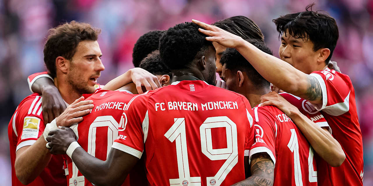 Leon Goretzka, Minjae Kim, Alphonso Davies und Co. jubeln während des Bundesliga-Heimspiels des FC Bayern gegen den VfB Stuttgart