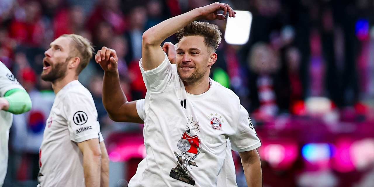 Joshua Kimmich bejubelt die Deutsche Meisterschaft nach dem Heimsieg gegen den VfB Stuttgart