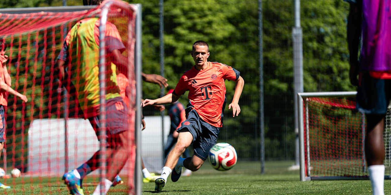 Yll Gashi im Training der U19 am FC Bayern Campus.