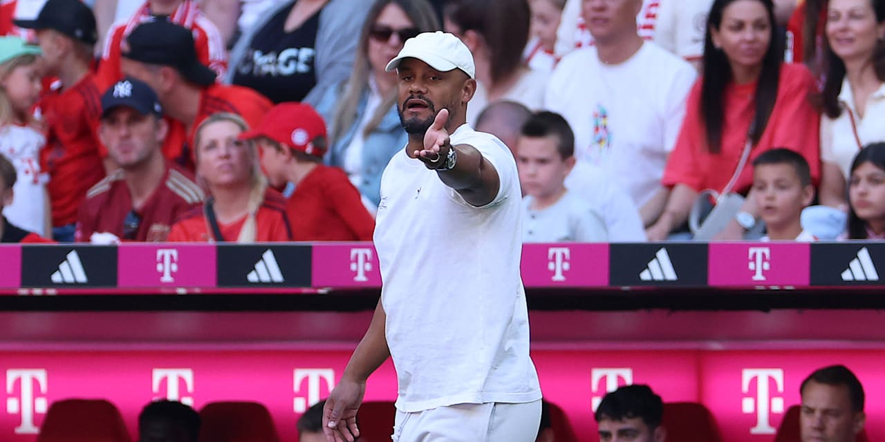 Vincent Kompany gibt Anweisungen während des Spiels gegen Heidenheim.