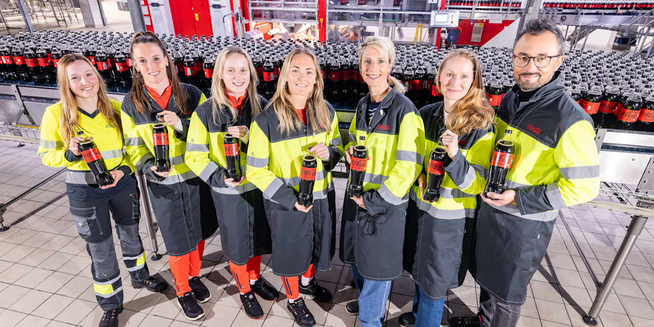Die FCB-Frauen zu Besuch bei CocaCola in Fürstenfeldbruck