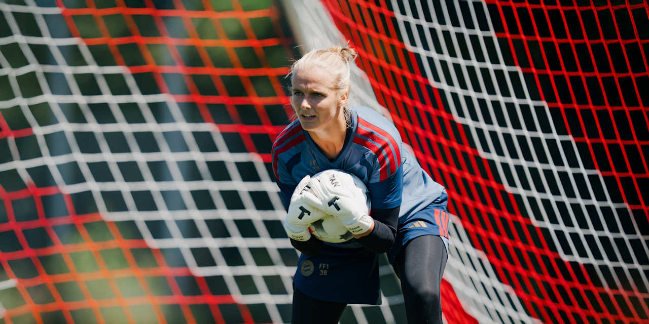 Anna Klink während einer Trainingseinheit der FC Bayern Frauen.