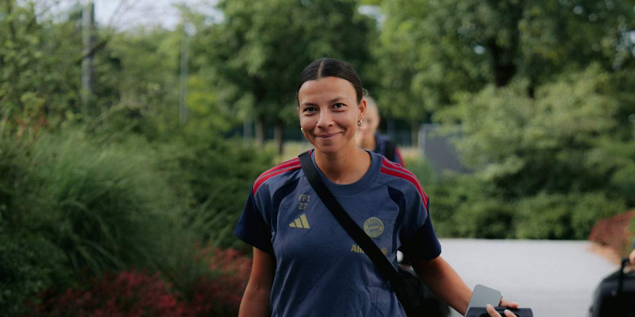 Arianna Caruso während der Anreise nach Tokio.