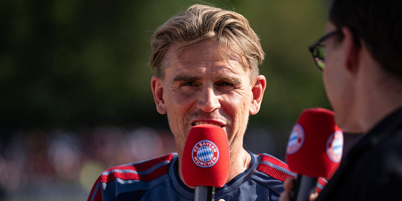 Christoph Freund im Interview beim Testspiel FC Bayern gegen FC Rottach-Egern