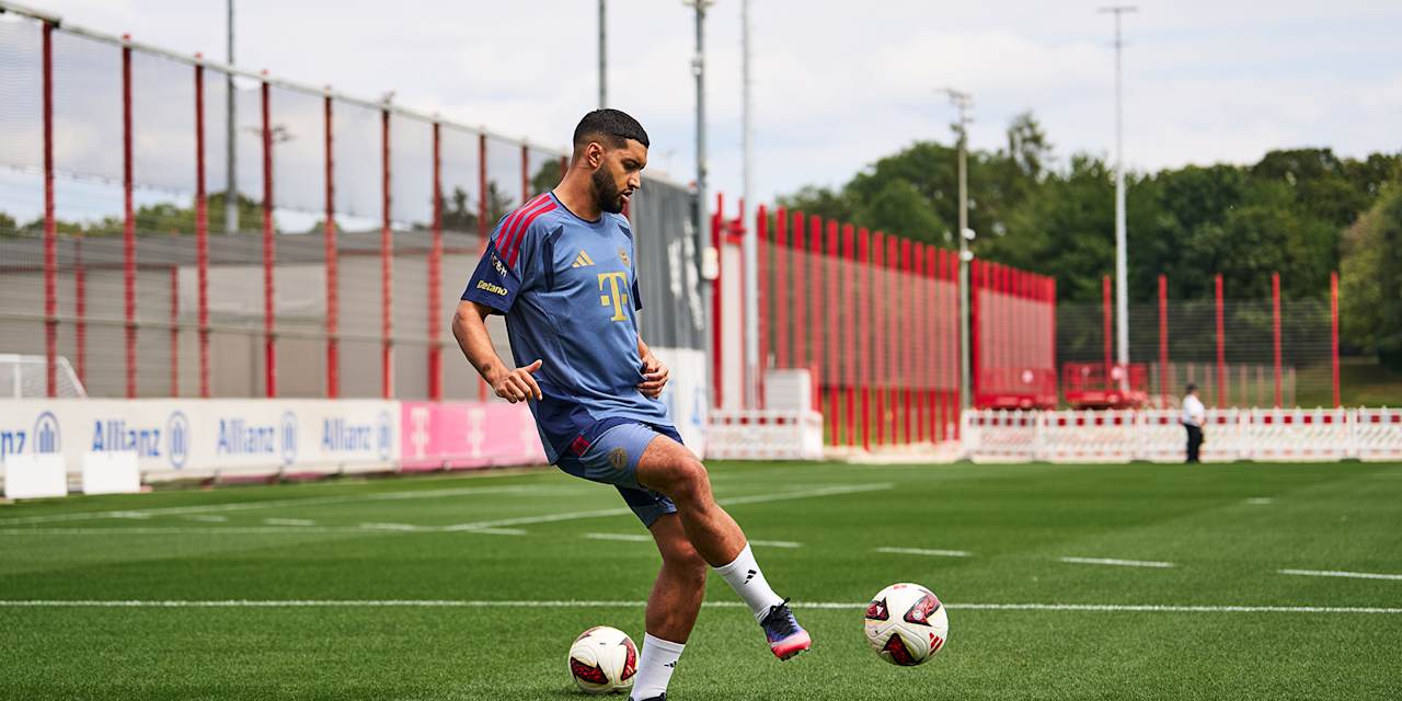 Ismael Saibari im Training des FC Bayern