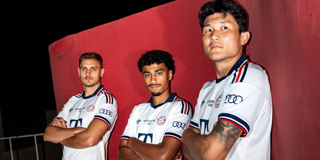 Brown, Stanisic und Minjae im weißen Away-Trikot
