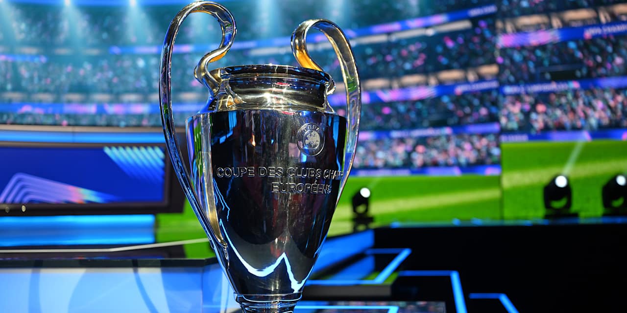 Champions League-Pokal bei der Auslosung der Ligaphasen-Partien 2026/27
