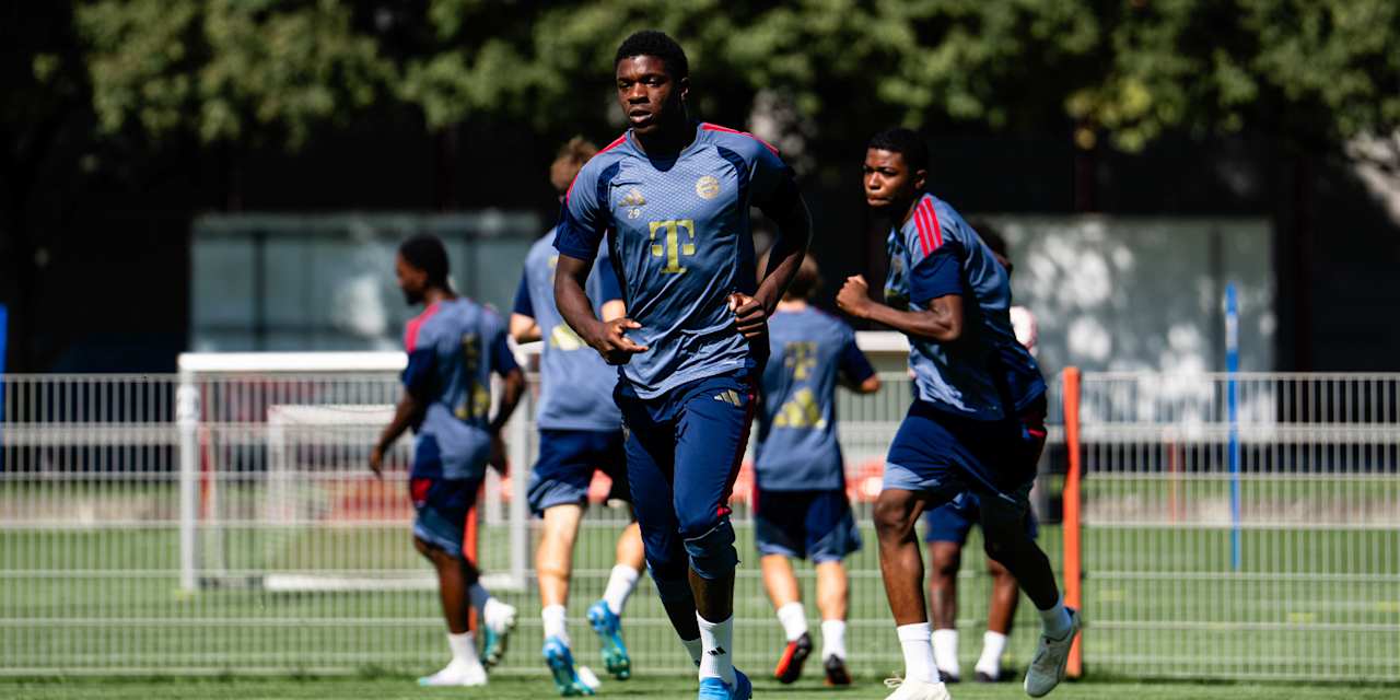 Bastian Assomo läuft im Training der Amateure.