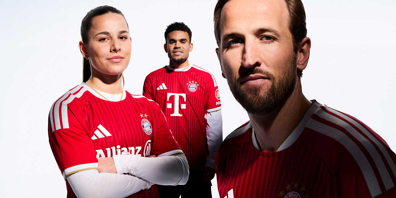 Lena Oberdorf, Luis Diaz und Harry tragen das neue rote Home Trikot des FC Bayern für die Saison 2026/27
