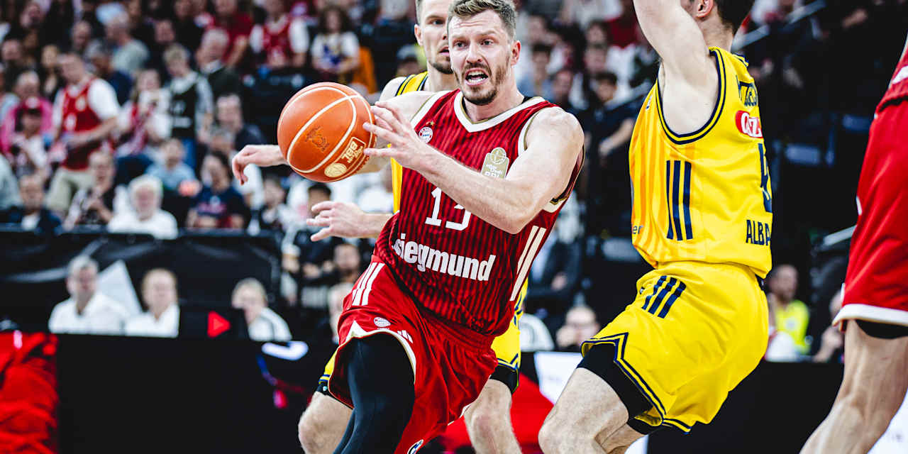Andi Obst beim drive zum Korb