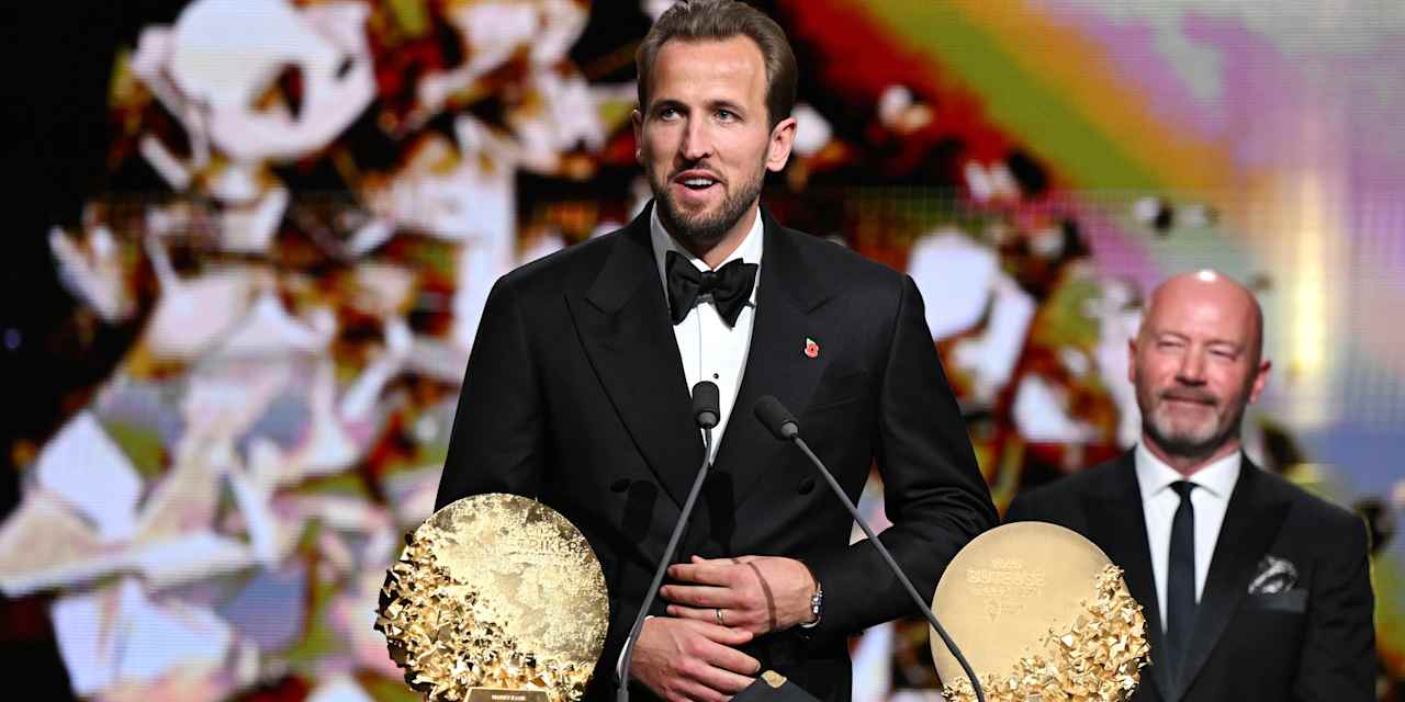 Harry Kane wurde bei der Ballon d'Or-Gala als treffsicherster Stürmer ausgezeichnet.