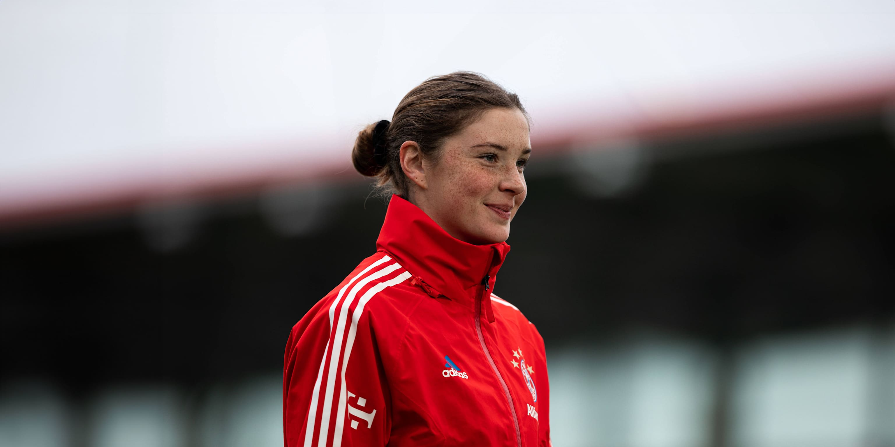 [Bild: 250610-abschied-vilhjalmsdottir-fcbfrauen-ima-169.jpg]