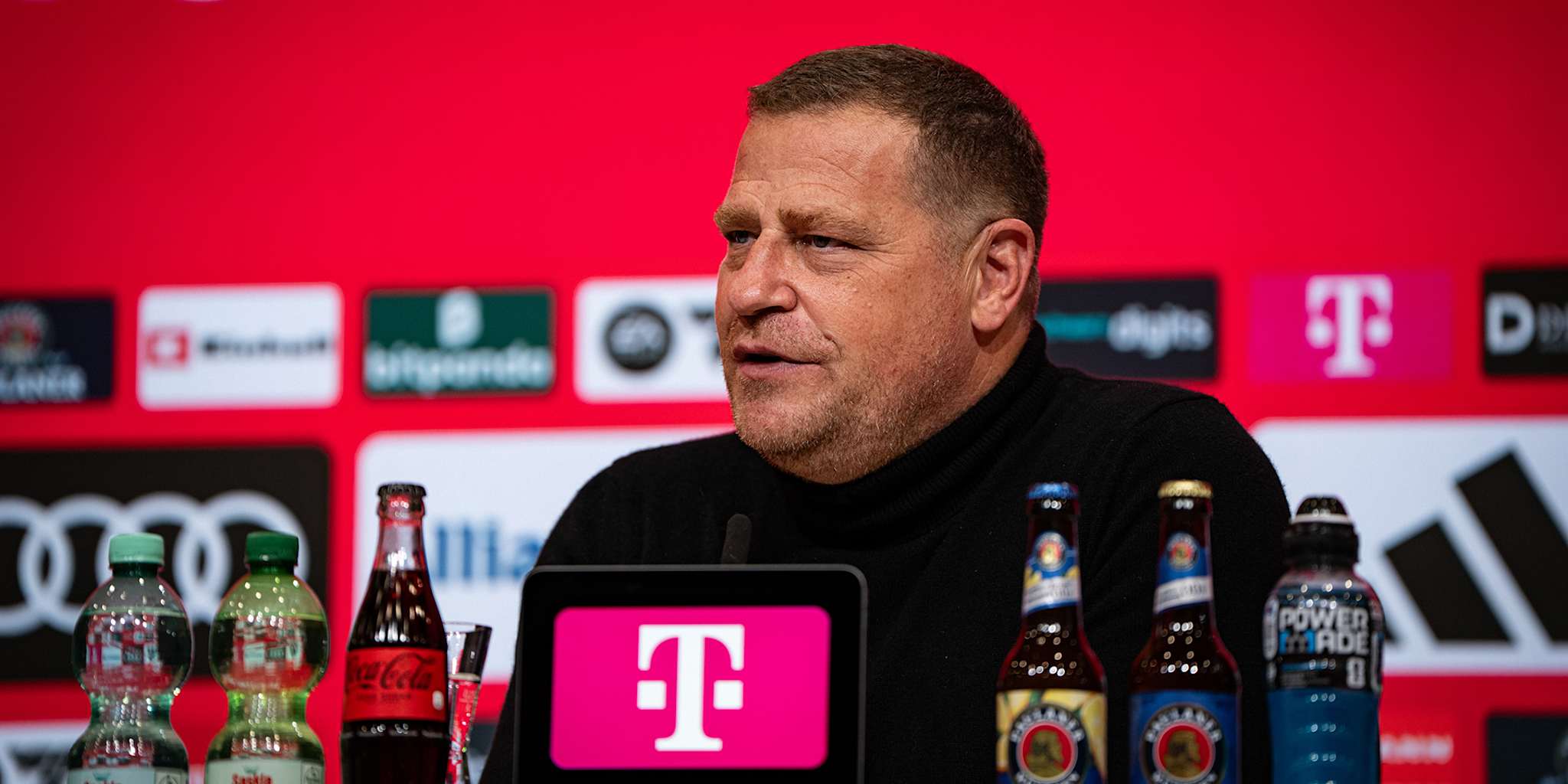 Max Eberl spricht auf der PK nach dem Spiel gegen Leipzig.