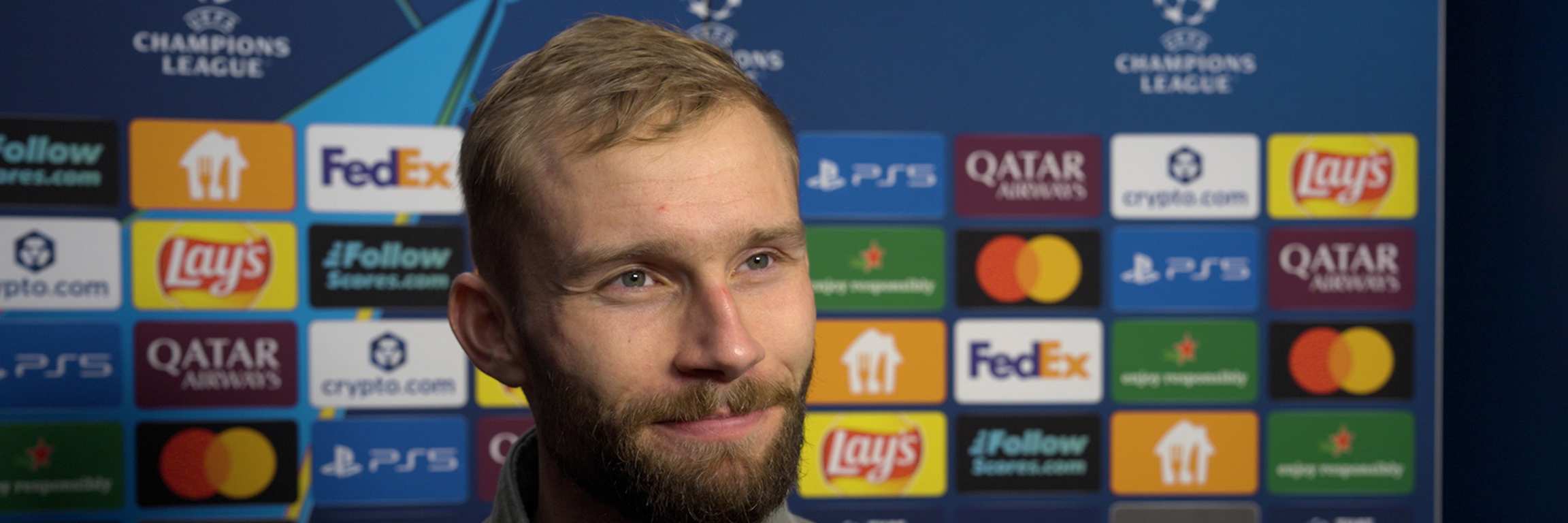 Konrad Laimer im Interview nach dem Champions League-Spiel des FC Bayern bei Paris Saint-Germain