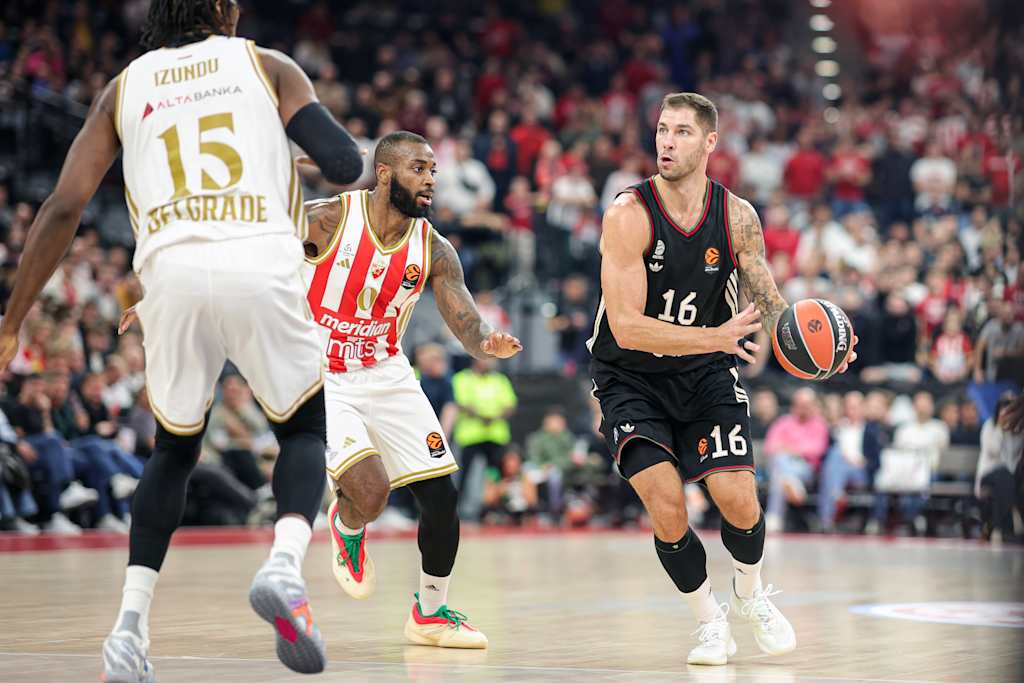 Stefan Jovic and his teammates face Kaunas