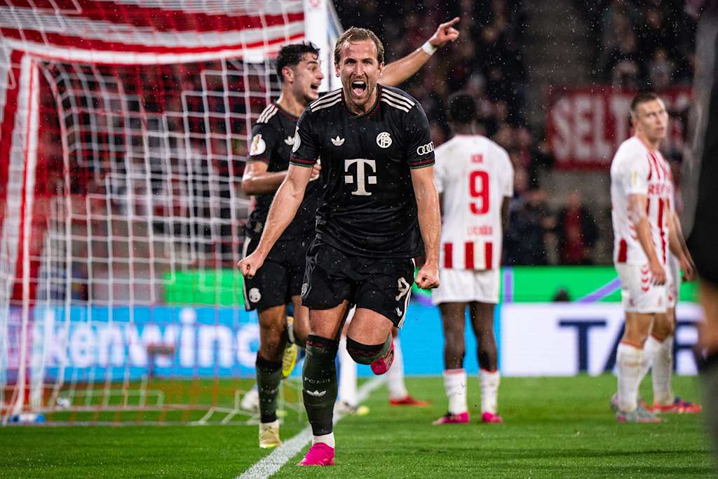 Harry Kane celebrates during FC Bayern's cup match at 1. FC Köln
