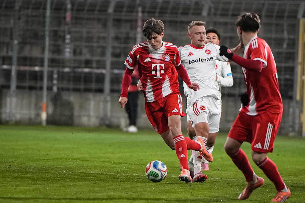 Spielszene aus dem Heimspiel der FC Bayern Amateure gegen den 1. FC Nürnberg