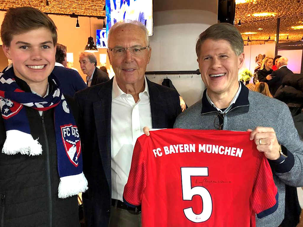 FC Bayern congratulate Super Bowl Champions Kansas City Chiefs