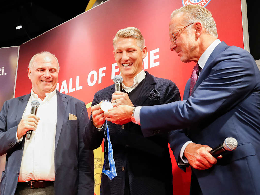 schweinsteiger_19_don_270818