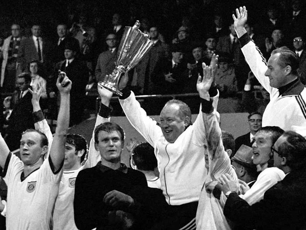ec-pokalsieger1967_header