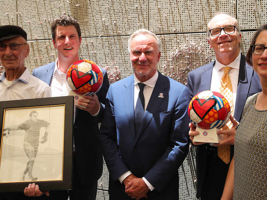 190716_rummenigge_la_wanderausstellung_get