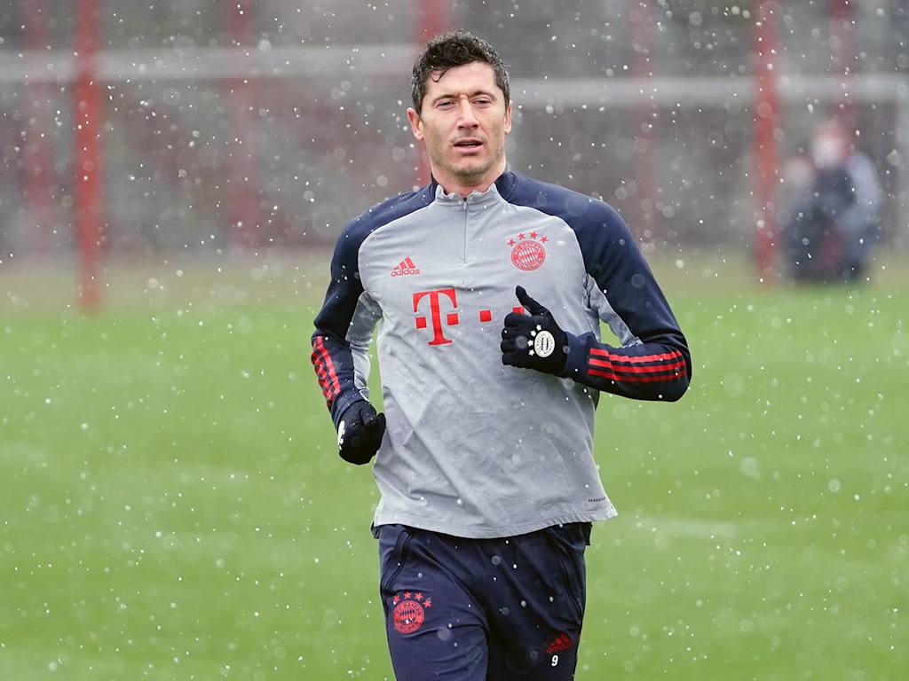 210412_Lewandowski01_DON