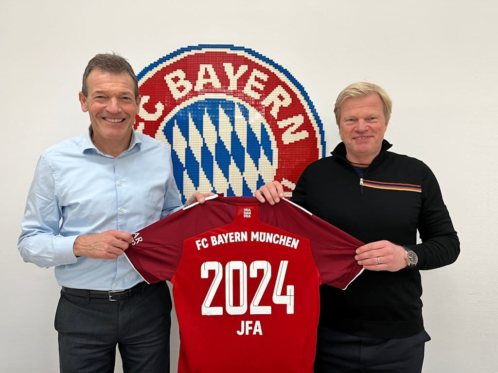 211130_Jung_Kahn_JFA_FCB