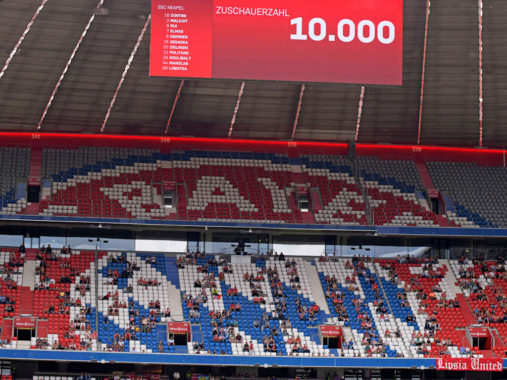 220125-AA-Zuschauer