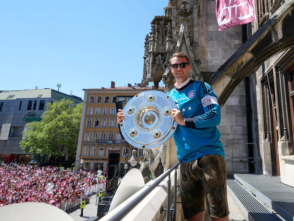 31_Meisterfeier-Marienplatz_220515_DON