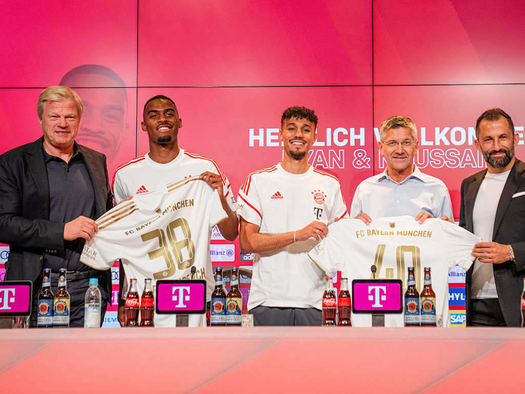 Unveiling ryan gravenberch and noussair mazraoui