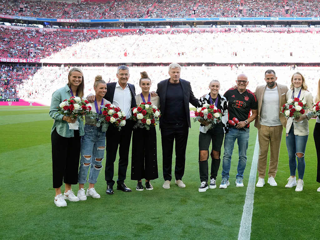 Empfang der EM-Spielerinnen am FC Bayern Campus