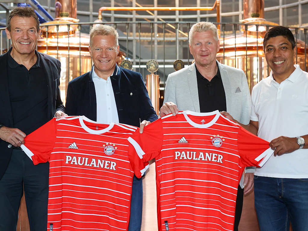 FC Bayern Legends und Paulaner