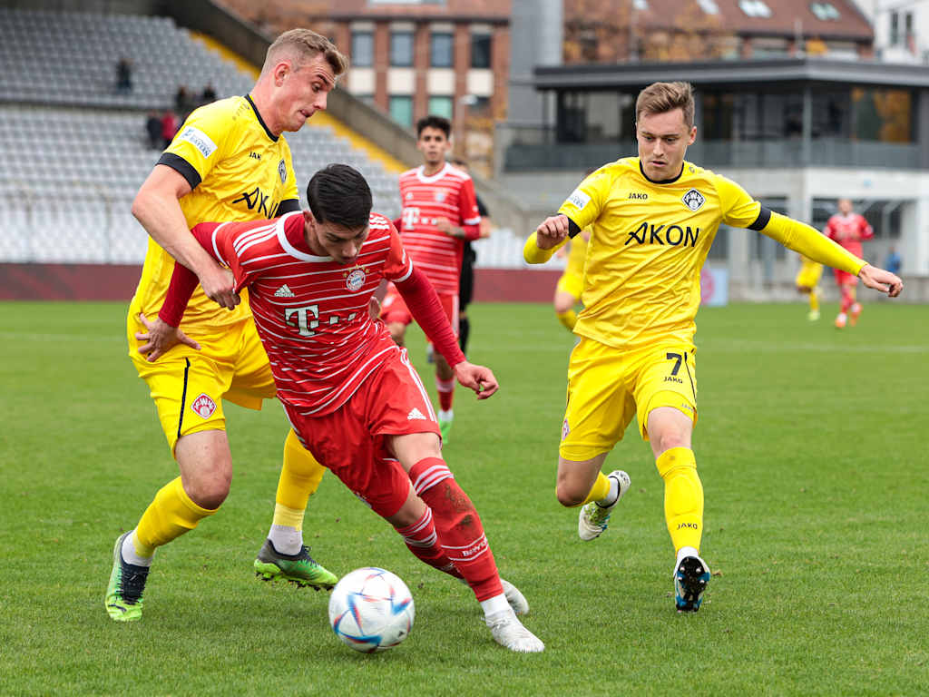 Die FC Bayern Amateure empfingen am 16. Spieltag der Regionalliga Bayern die Würzburger Kickers.