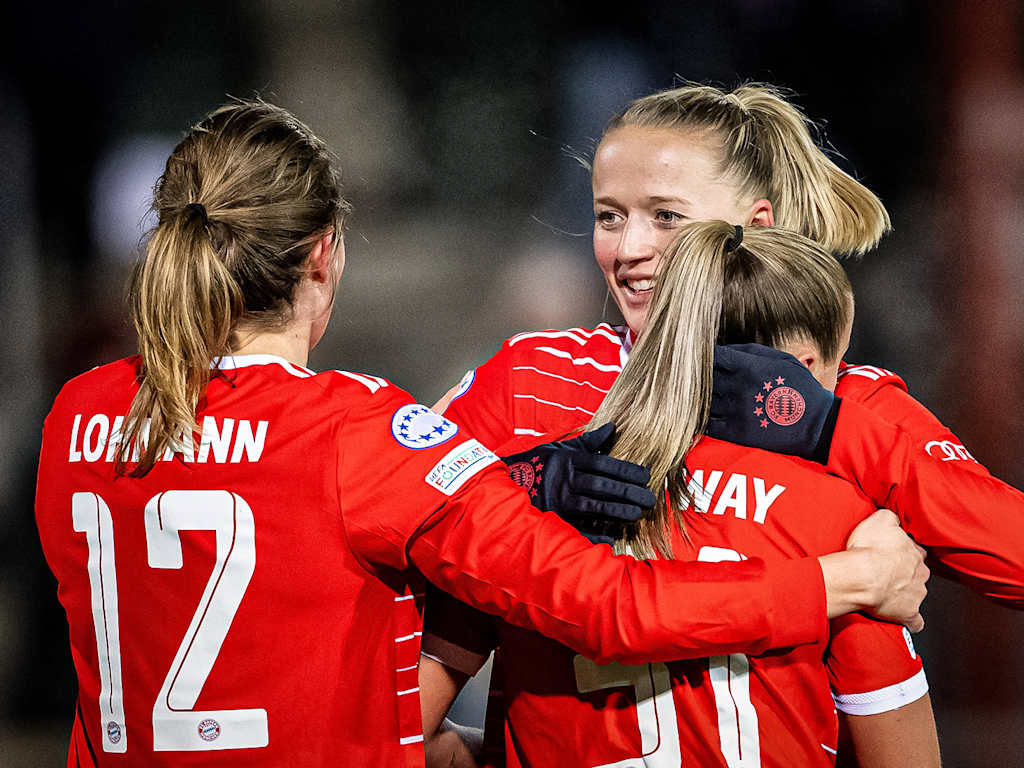 FC Bayern Women, celebration, Lea Schüller