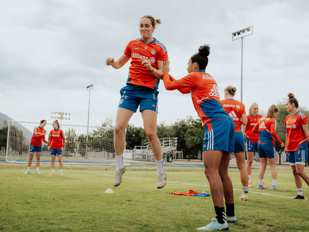 Sydney Lohmann FC Bayern Frauen