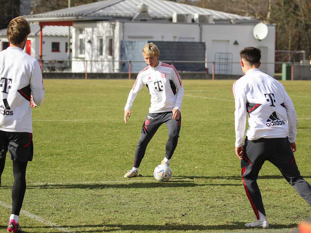 230309_AmateureTraining_FCB