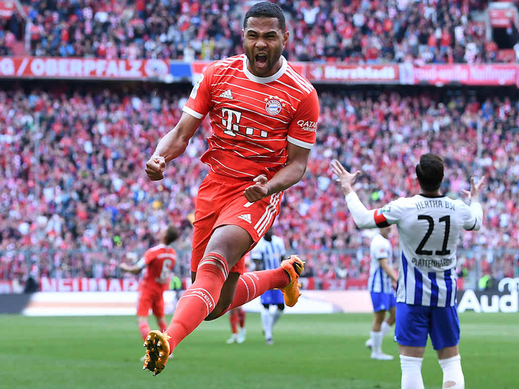 Serge Gnabry celebration FC Bayern Hertha BSC