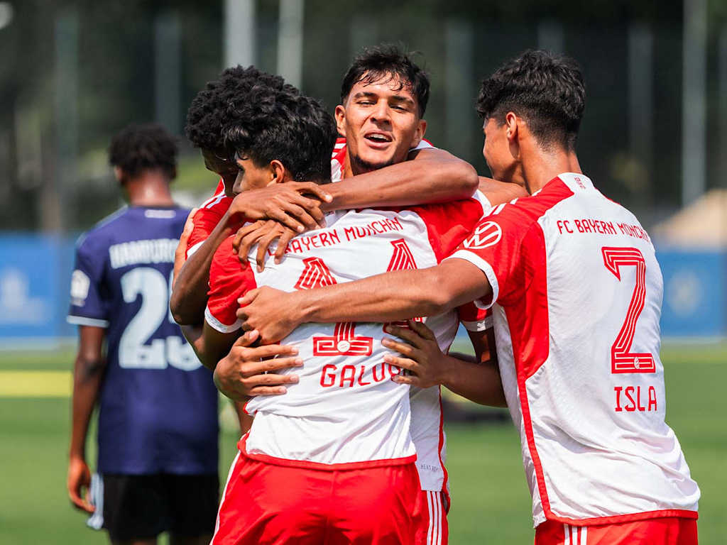 Jubel FC Bayern World Squad