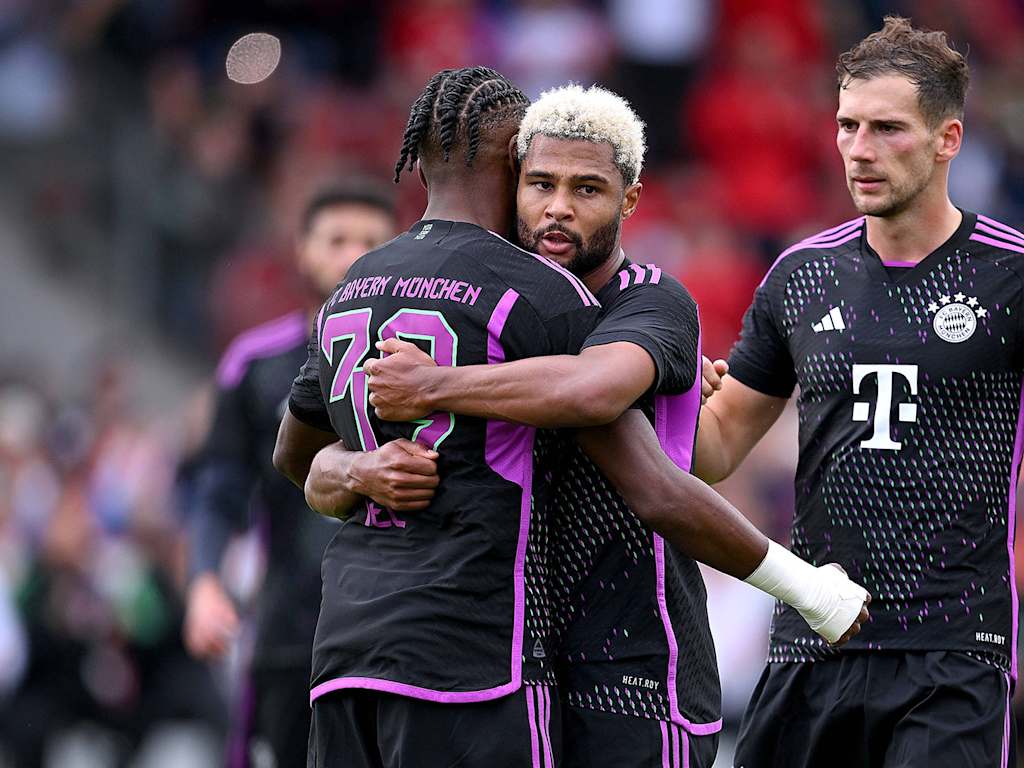 FC Bayern celebrate the friendly win against Monaco
