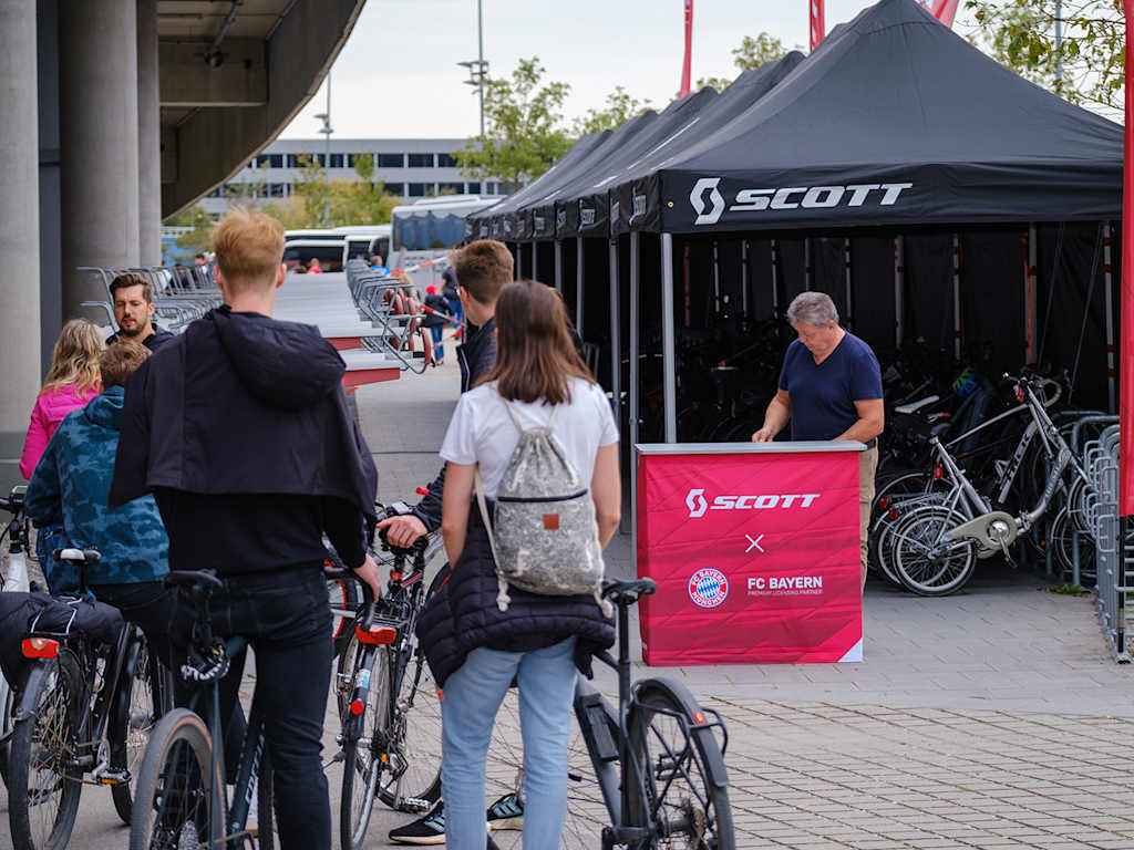 Scott Fahrrad Parken Allianz Arena