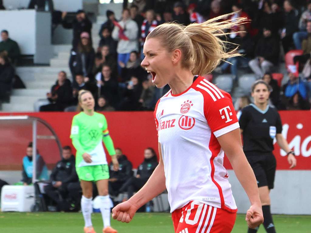 FC Bayern Frauen, Klara Bühl, Maximiliane Rall, Jubel