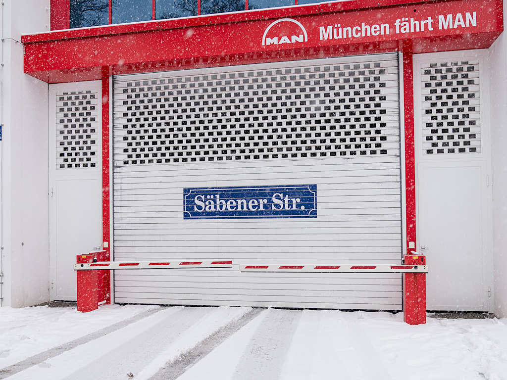 FC Bayern Säbener Straße snow