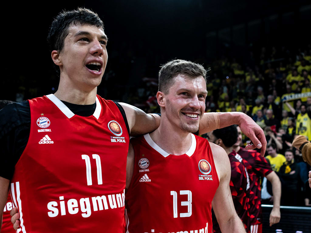 Lucic und Obst vom FC Bayern Basketball