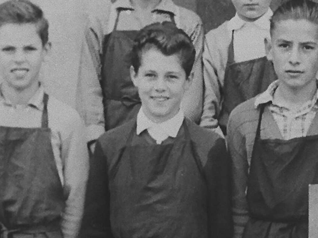 Franz Beckenbauer als junger Bub in der Berufsschule