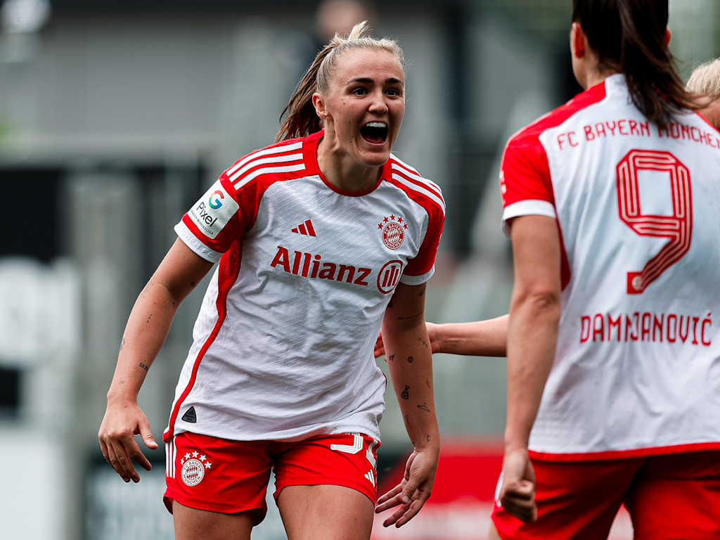 Georgia Stanway, Jubel, FC Bayern Frauen auswärts bei Bayer 04 Leverkusen
